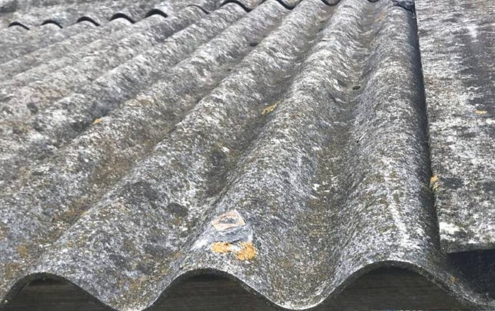 asbest verwijderen bij afbraak dv oudenburg